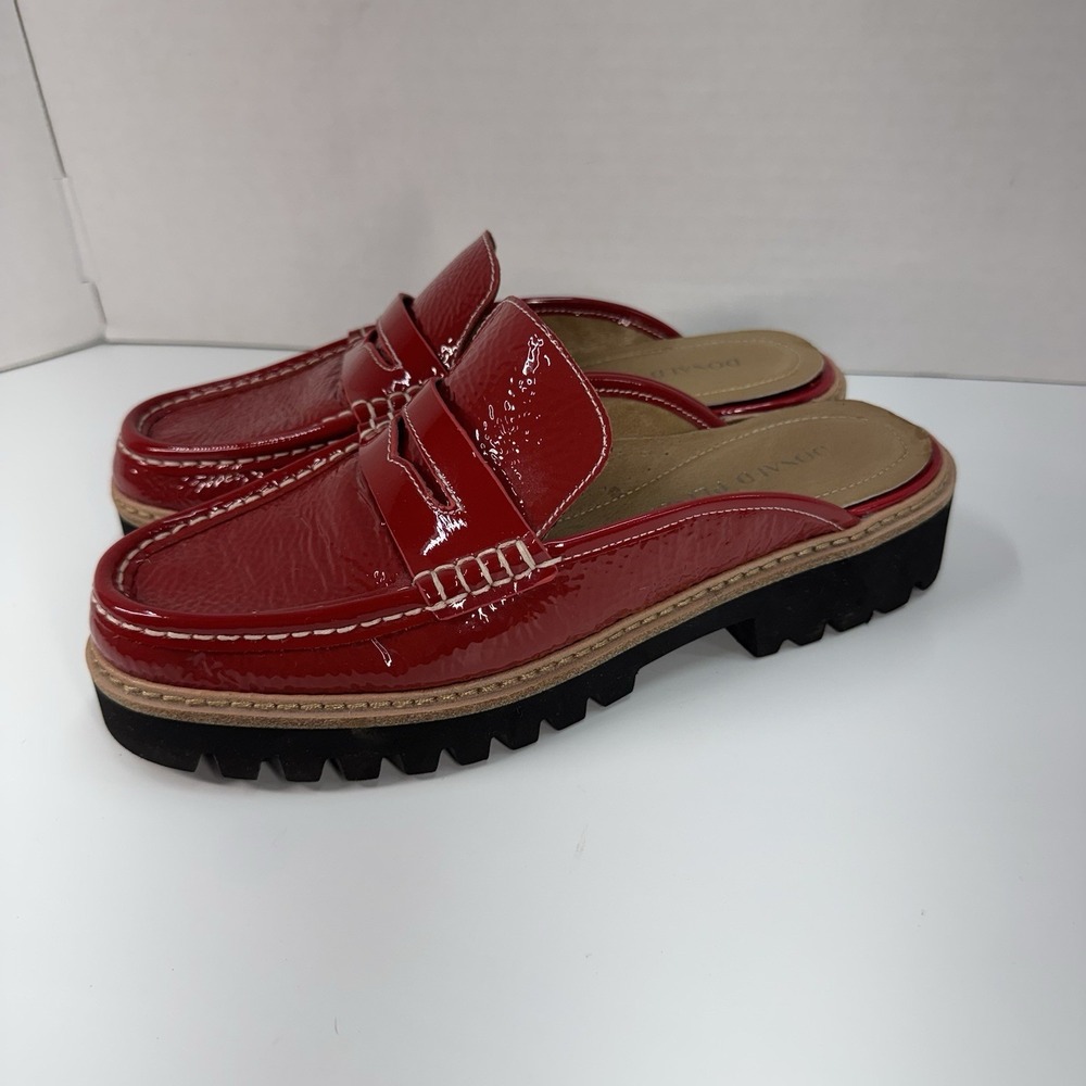 Donald Pliner Women's Hillie Crinkle Patent Slip On Loafers Tomato Red Size 8 - Picture 3 of 7